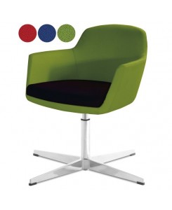 Chaise verte avec piètement...