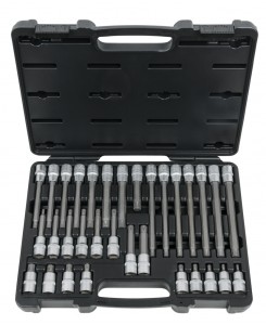 Coffret de 32 douilles...