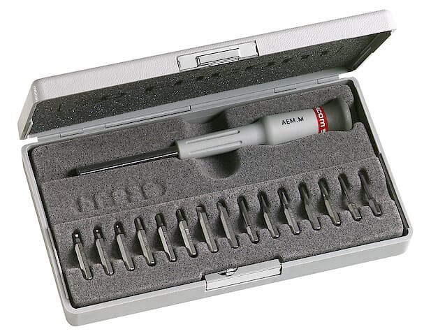 COMPO. D'EMBOUTS 16 OUTILS