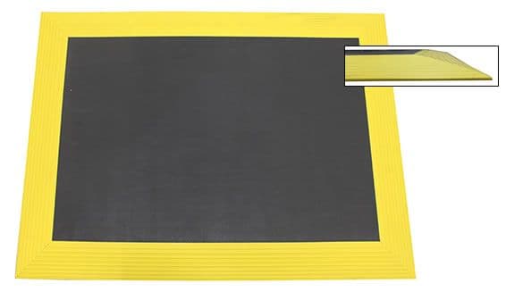 ERGOMAT® XL Bubble Down with Yellow Bevels, Antifatigue Cleanroom Mats L : 90, l