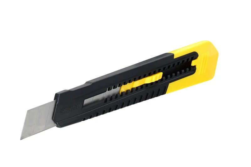 CUTTER 18MM SM